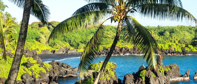 waianapanapa black sand